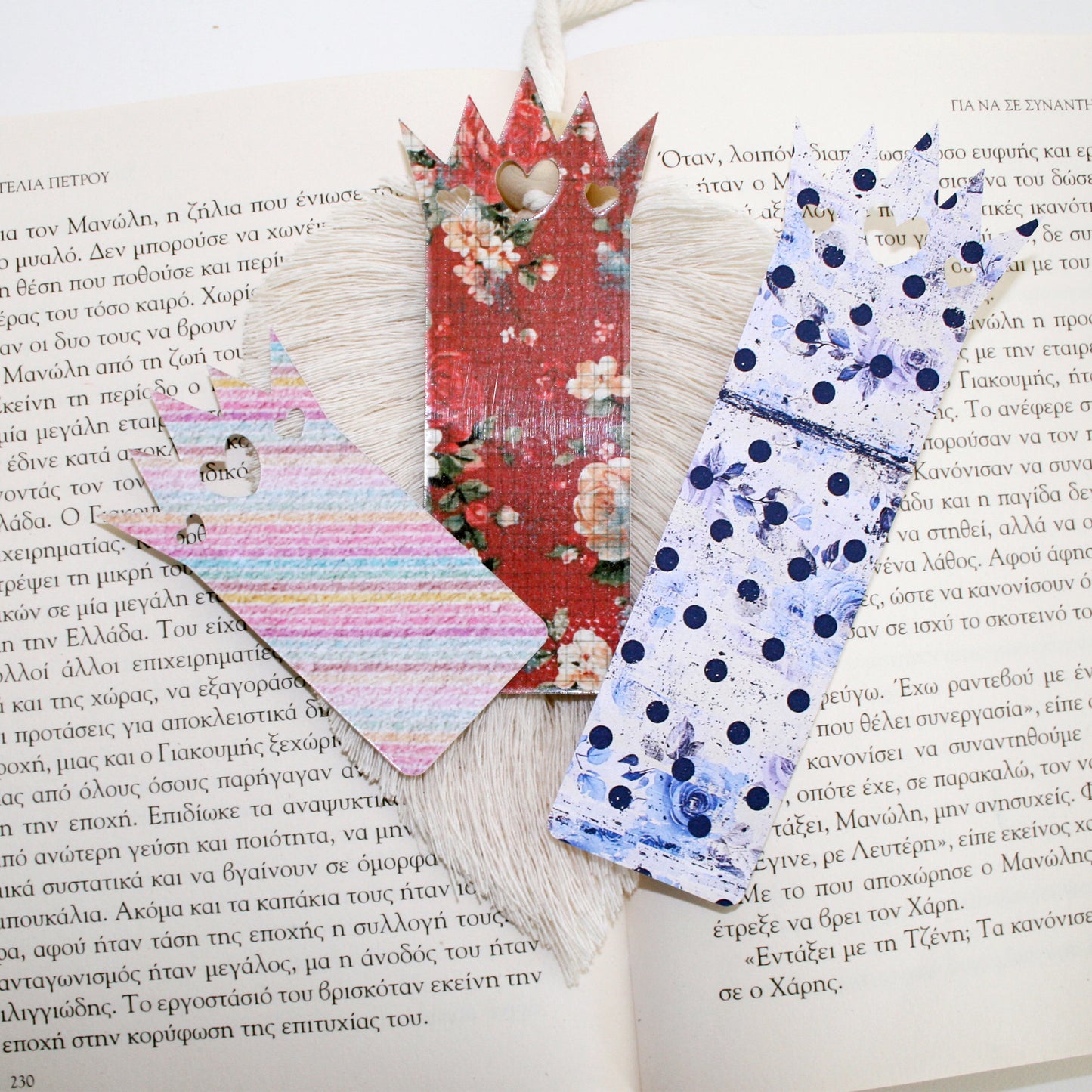 Crown Bookmark Svg for Book Lovers| Diy Bookmark Template| Cute Reading Accessories Svg